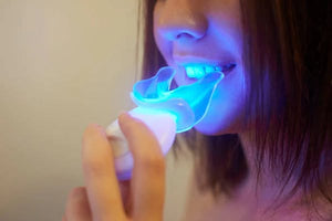 Blanqueador Dental con Luz UV PREMIUM